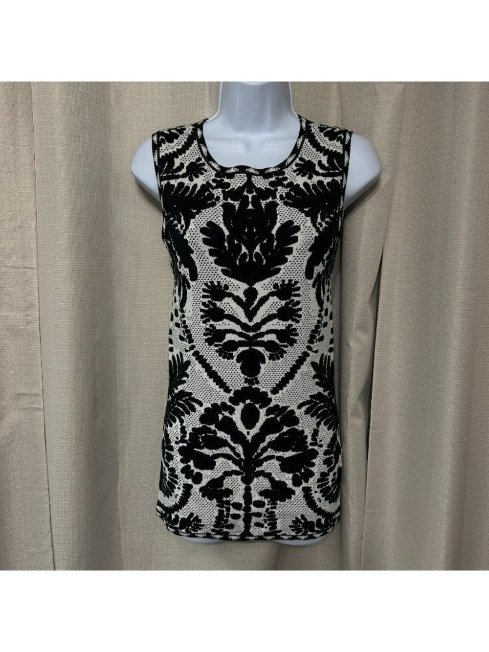 Marie Oliver Melba Tank Sleeveless Sweater Women's Size Medium Black White